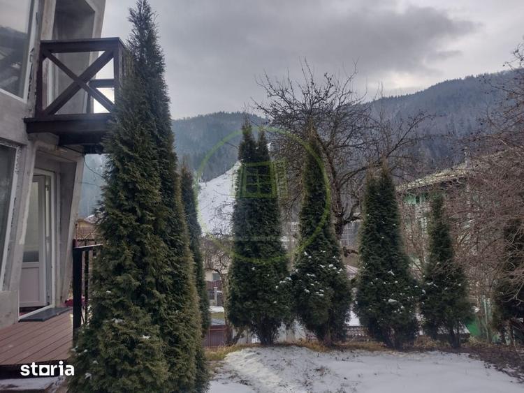 Casă cu 6 camere cu Teren 700 Mp în Valea Azugii