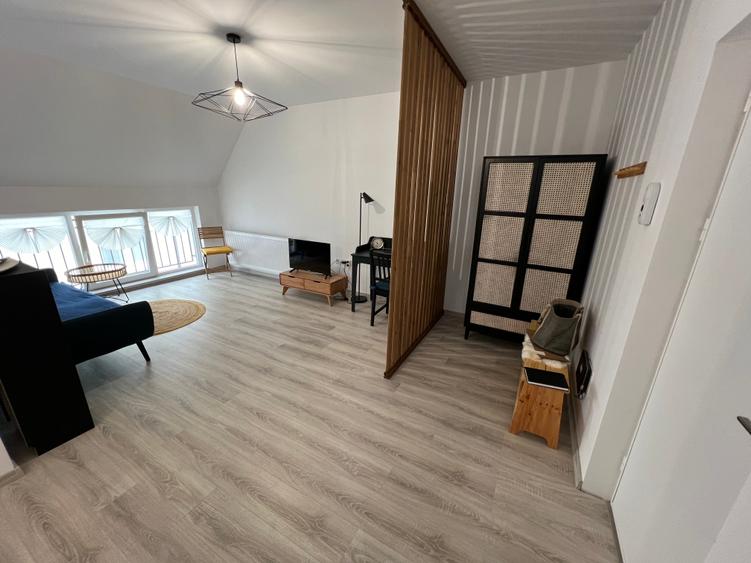 INCHIRIEZ apartament 2 camere decomandat,renovat,zona Selimbar - 8