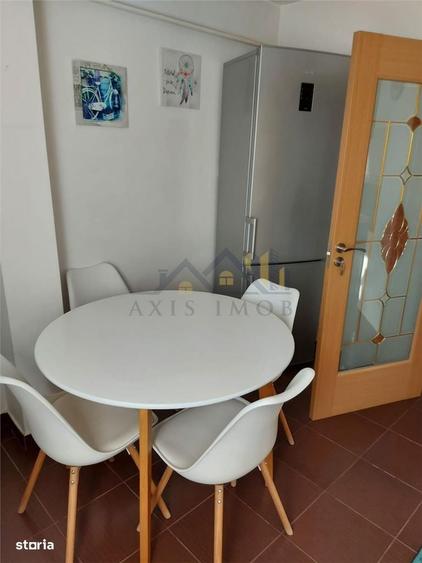 Apartament cu 2 camere semidecomandat în Broșteni