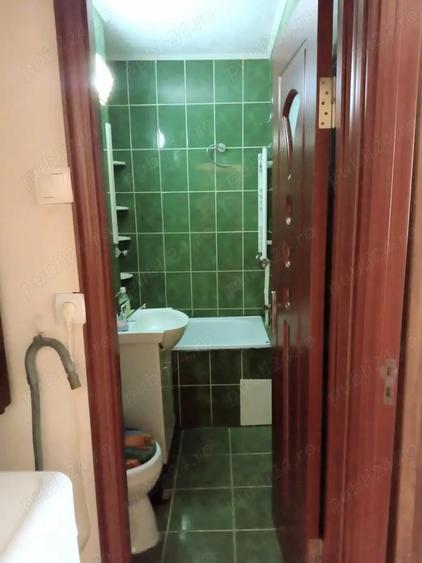 Apartament cu 2 camere semidecomandat în Micro 15