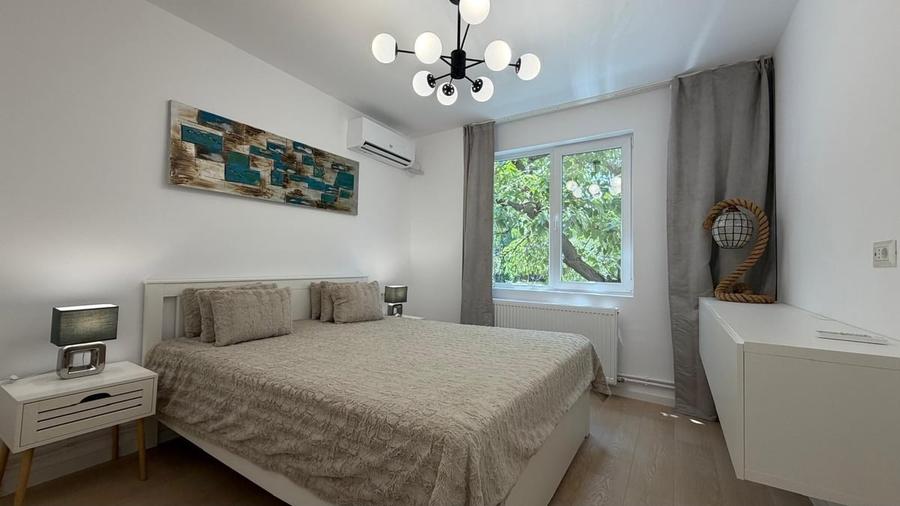 Apartament semidecomandat în Lujerului