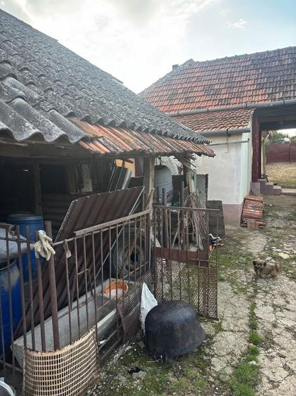 Casă cu 4 camere în Arăneag
