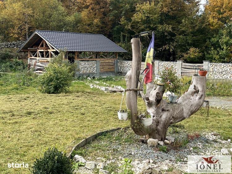 Casă cu 4 camere în Bălmoșești