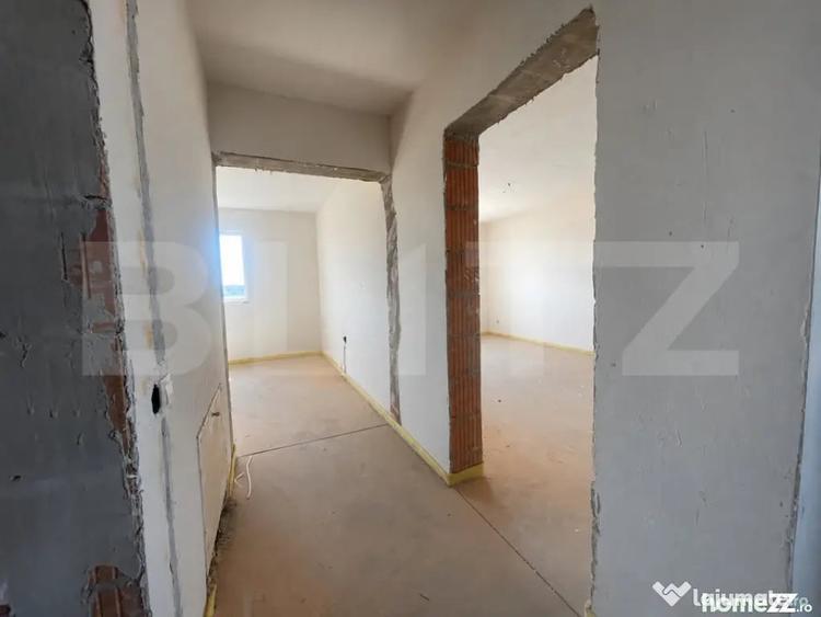 Apartament cu 3 camere decomandat în Apahida