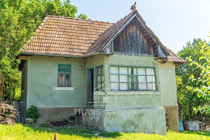 Casă individuală cu 2 camere cu Teren 1368 Mp în Livada (Petreștii de Jos)