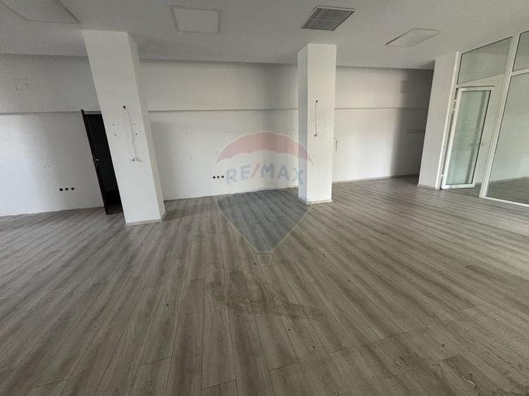 Spațiu comercial, de 205 mp, în Turda