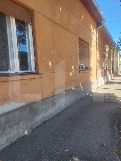 Casă individuală cu 4 camere cu Canalizare în Lugoj