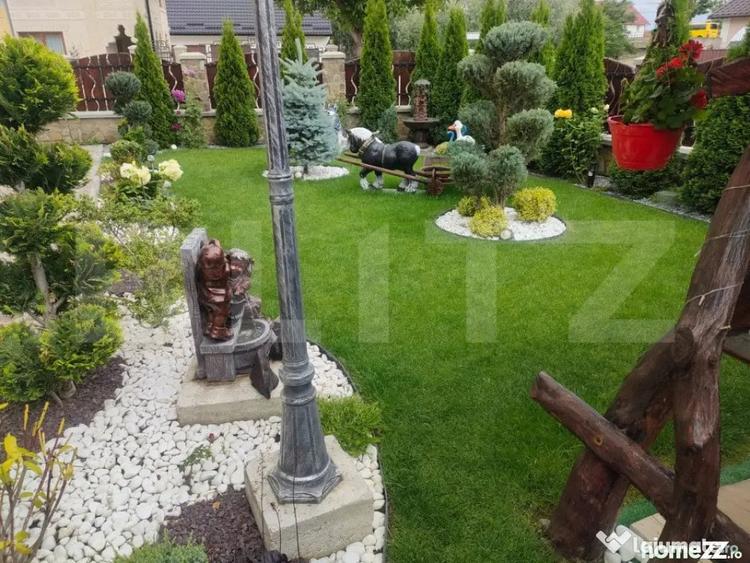 Casă cu 8 camere cu Teren 488 Mp în Marginea