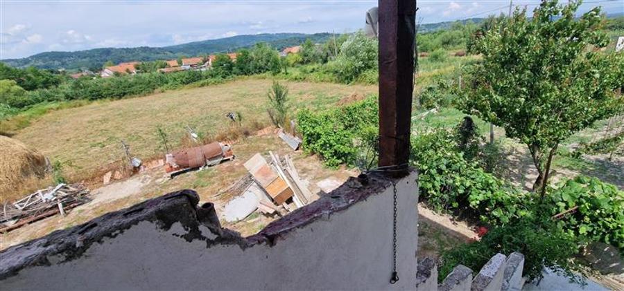 Casă individuală cu 6 camere cu Canalizare în Brebu