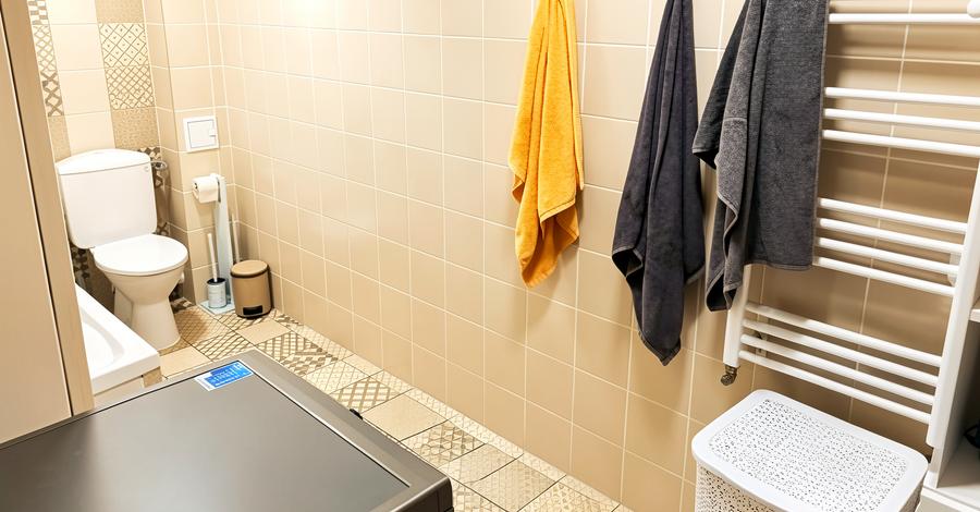 Apartament cu 2 camere decomandat în Titan