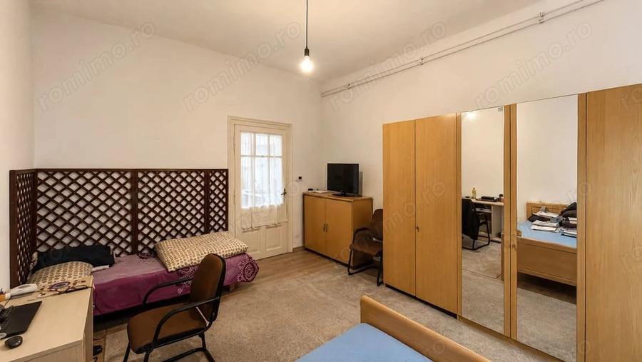 Apartament cu 4 camere semidecomandat în Brâncoveanu