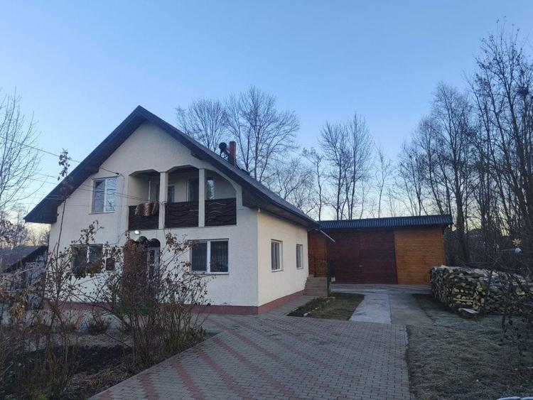 Casă individuală cu 5 camere cu Garaj în Grămești