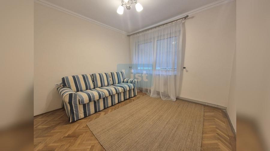 Apartament cu 4 camere decomandat în Semicentral
