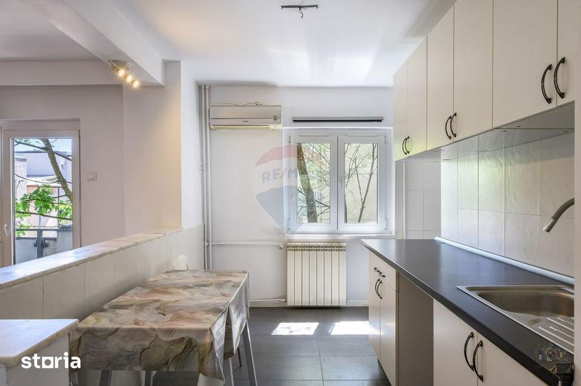 Apartament cu 3 camere în Tei