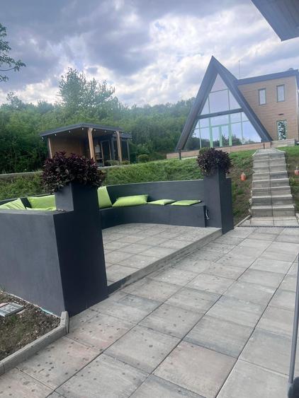 Casă individuală cu 4 camere cu Teren 2000 Mp în Periferie