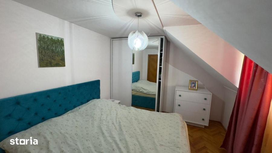 Casă cu 7 camere cu Teren 1388 Mp în Bradu
