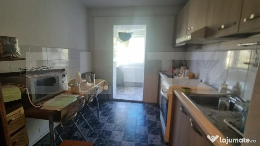 Apartament 2 camere, zona Nicolina - 10