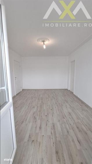 Apartament cu 3 camere semidecomandat în Alexandru cel Bun