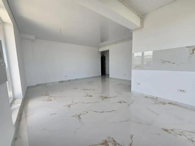 Apartament cu 3 camere decomandat în Dobroești