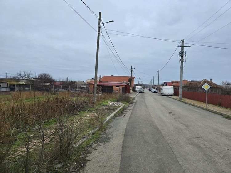 Teren Construcții intravilan de 600 mp, în Tuzla