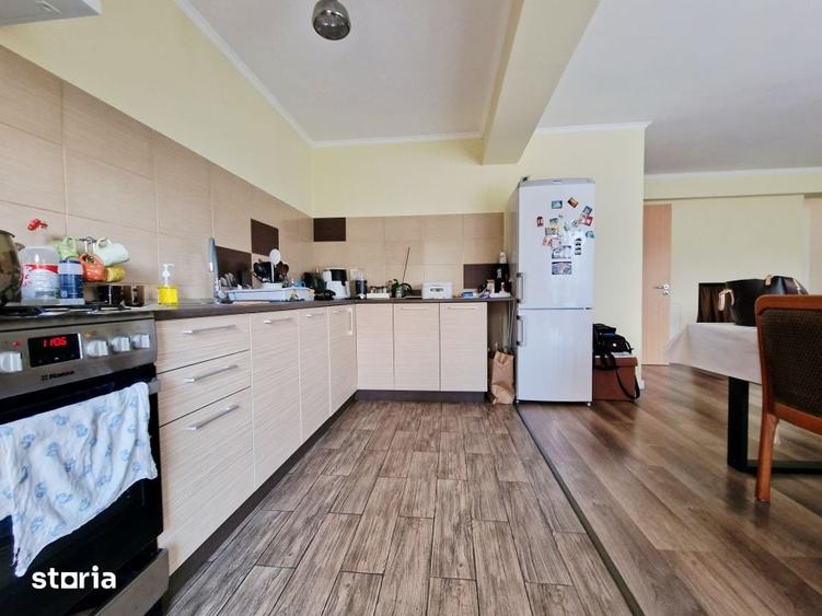Casă cu 4 camere cu Teren 180 Mp în Borhanci