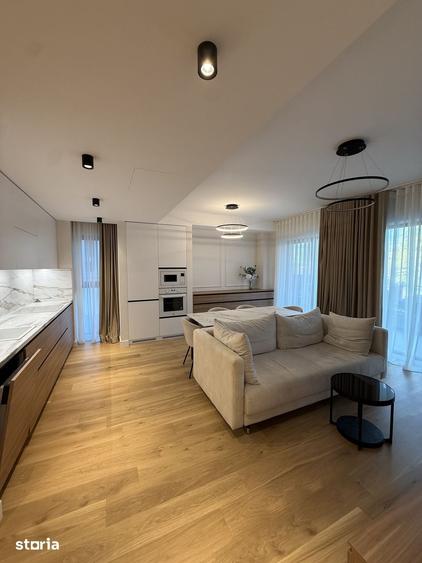 Apartament cu 3 camere în Dămăroaia