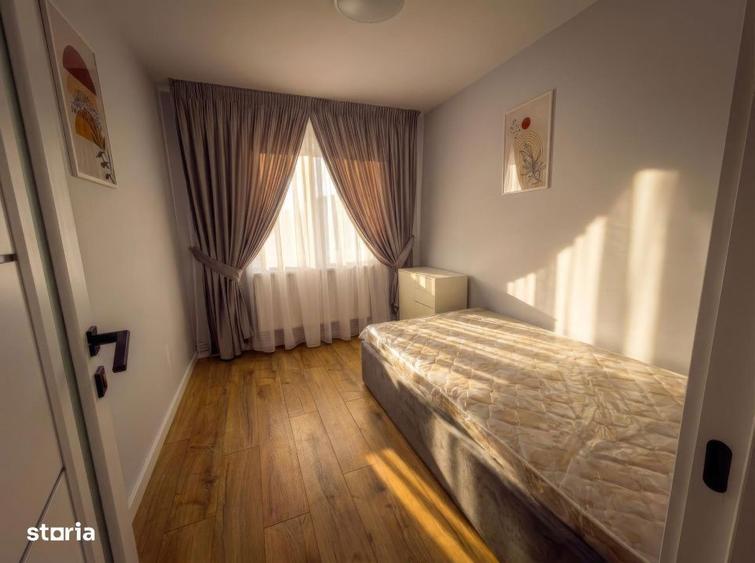 Apartament cu 3 camere semidecomandat, mobilat în Central