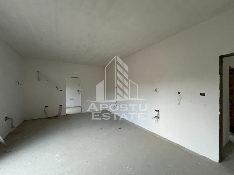 Casă individuală cu 5 camere cu Canalizare în Olimpia-Stadion