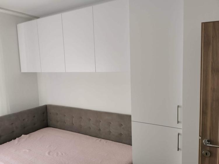 Apartament cu 3 camere decomandat în Valea Lupului