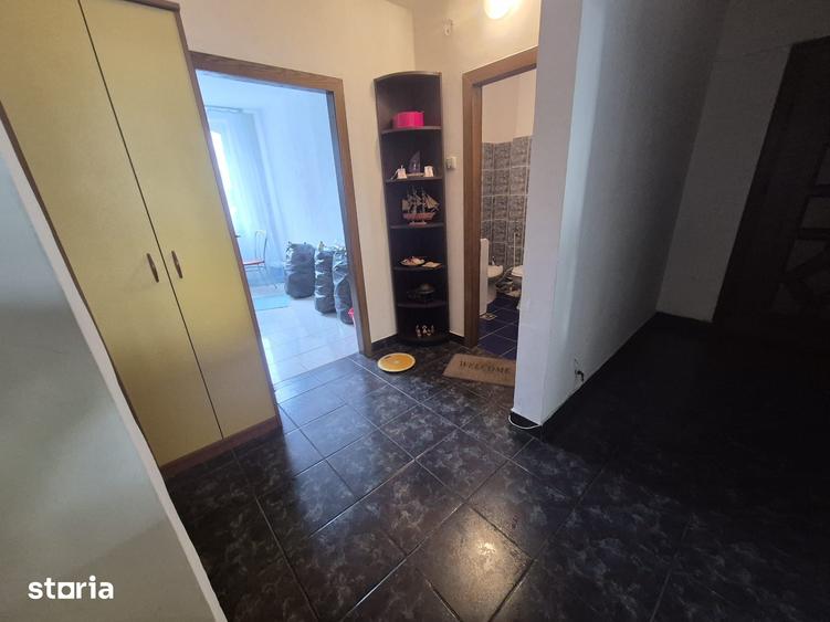 Apartament cu 3 camere în Precista