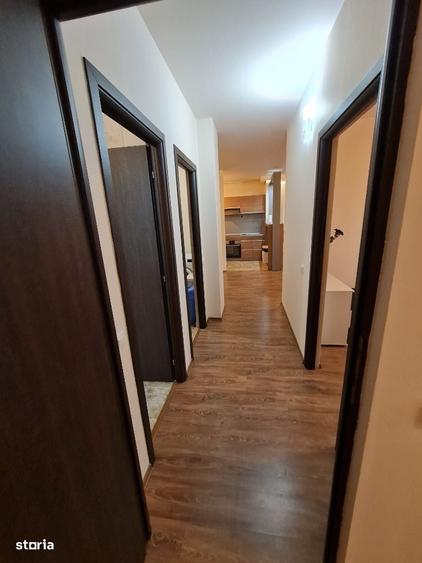 Apartament cu 3 camere decomandat în Intim
