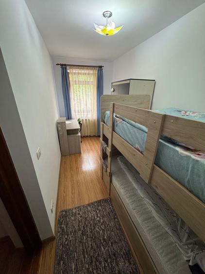 Casă cu 3 camere cu Teren 350 Mp în Central