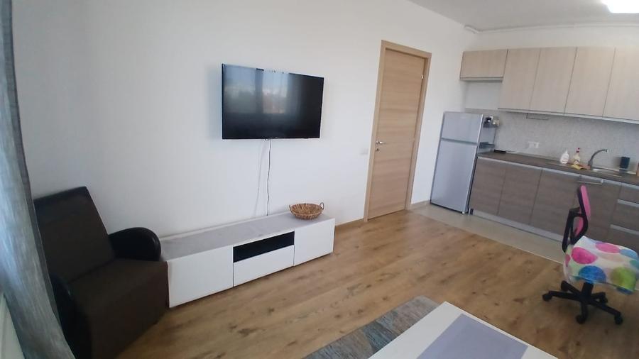 Apartament cu 2 camere semidecomandat în Parcul Carol
