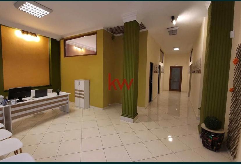 Spațiu comercial, de 100 mp, în Cug