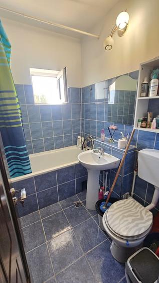Apartament cu 2 camere decomandat în Micro 20