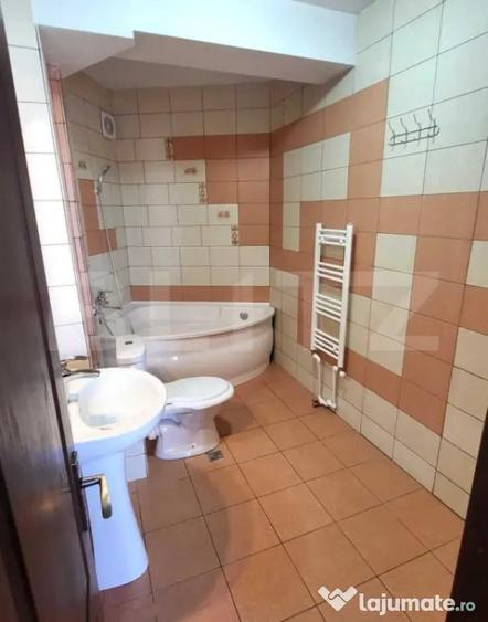 Apartament cu 2 camere semidecomandat în Bucium