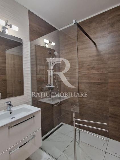 Apartament cu 3 camere decomandat, mobilat în Spitalul Județean