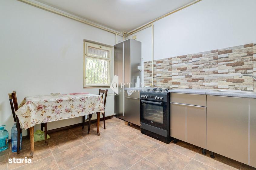 Apartament cu 4 camere decomandat în Rahova