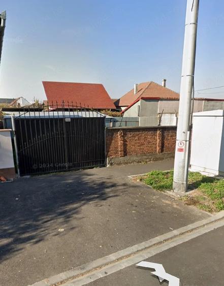 Casă cu Teren 486 Mp în Iosia