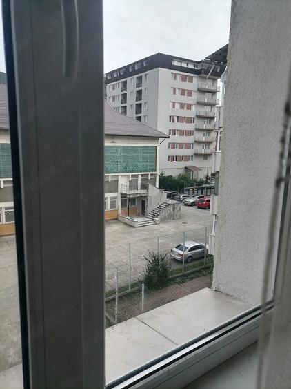 Apartament cu 2 camere decomandat în Precista