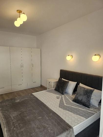 Apartament cu 2 camere decomandat în Exterior Vest