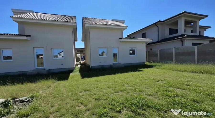 Casă cu 4 camere cu Teren 380 Mp în Sânandrei
