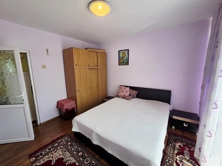 Apartament cu 2 camere semidecomandat în Ultracentral