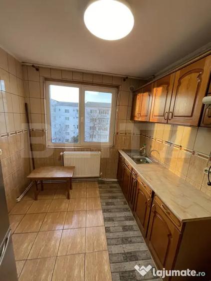 Apartament cu 2 camere semidecomandat în Fălticeni
