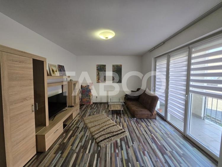 Apartament cu 2 camere decomandat, mobilat în Lupeni