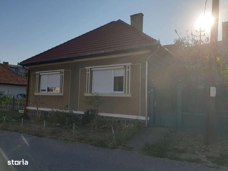 Casă cu 3 camere în Central