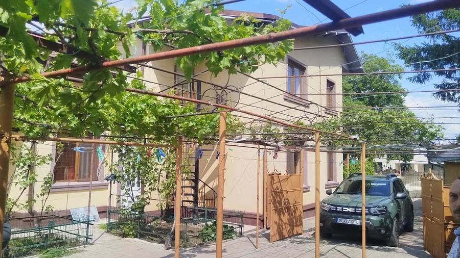 Casă cu Teren 2972 Mp în Central