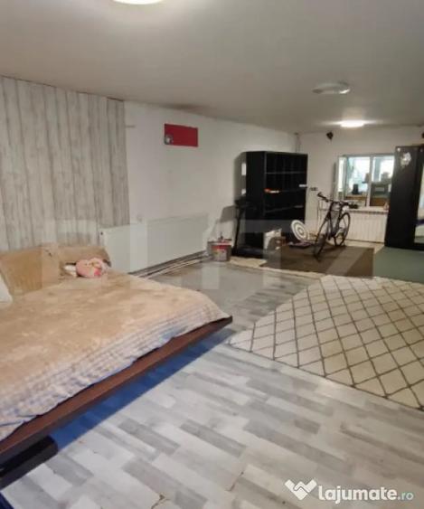 Casă cu 2 camere cu Teren 1300 Mp în Brezoaia
