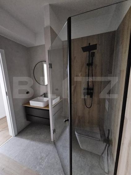 Apartament cu 4 camere decomandat în Giroc