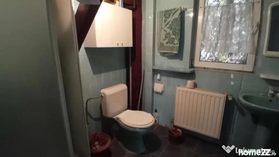 Casă cu 5 camere cu Teren 127 Mp în Domenii